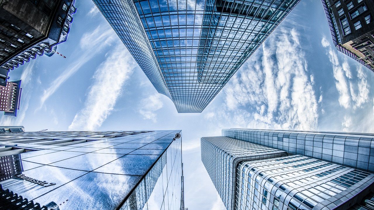 Domótica: características y beneficios aplicados a los smart buildings