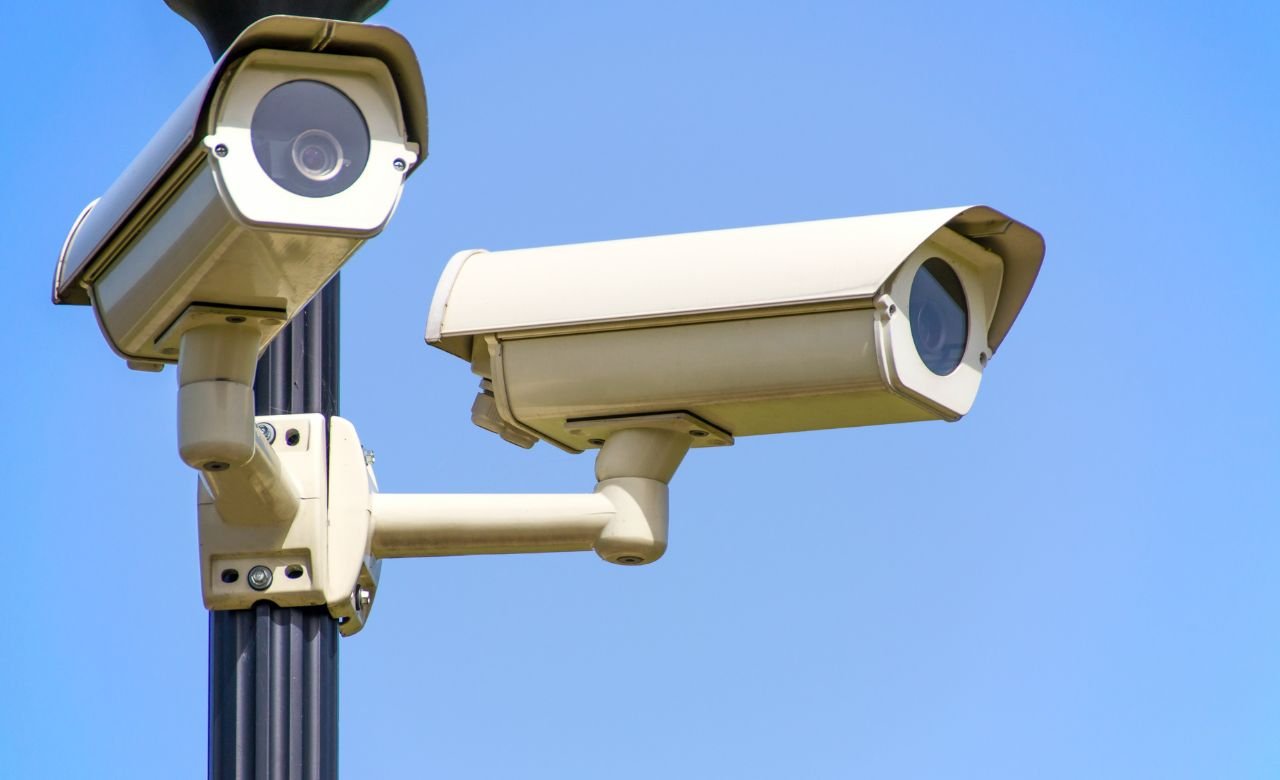 Sistemas NVR y DVR: ¿qué son y para qué se utilizan en seguridad?