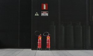 ¿Cómo reaccionar en casos de incendio dentro de una empresa?