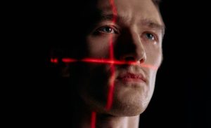 Sensor láser de seguridad: ¿qué es y cómo funciona?