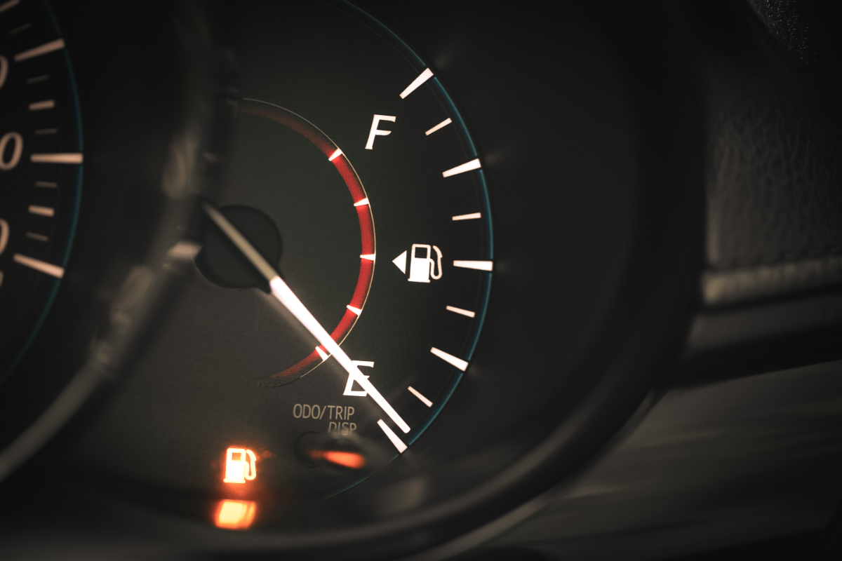 ¿Para qué sirve el Monitoreo del sensor de combustible?